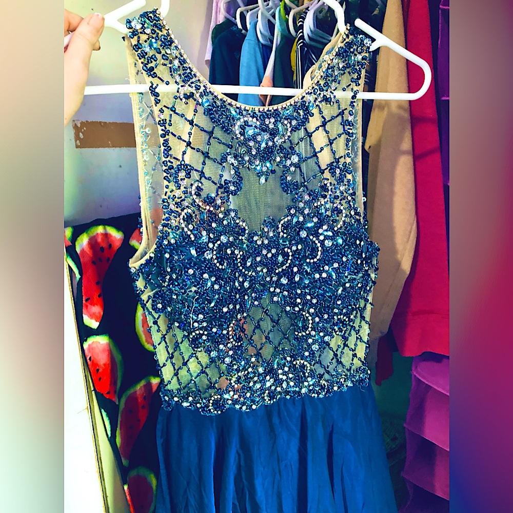 Absolutely stunning homecoming or prom dress maxi ask for more pics if interest